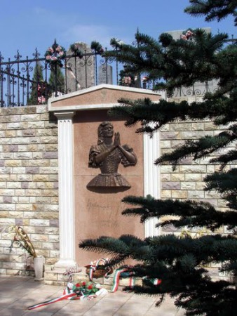  Nekézsenyi temető: Szeleczky Zita színművésznő sírja